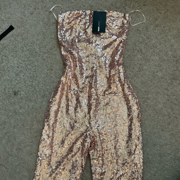 Pink sequin romper - Picture 2 of 2